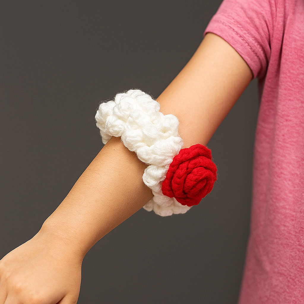 Handcrafted Elegance – Crochet Gajray for Every Occasion 🌸