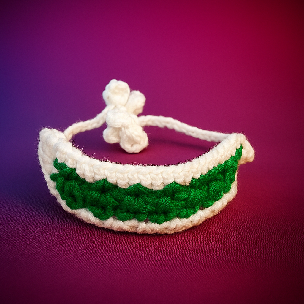 Elegantly Crafted Crochet Handband – A Perfect Blend of Green and White