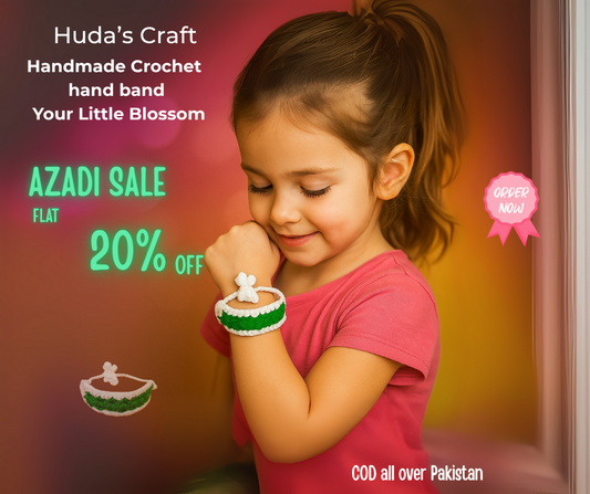 Elegantly Crafted Crochet Handband – A Perfect Blend of Green and White
